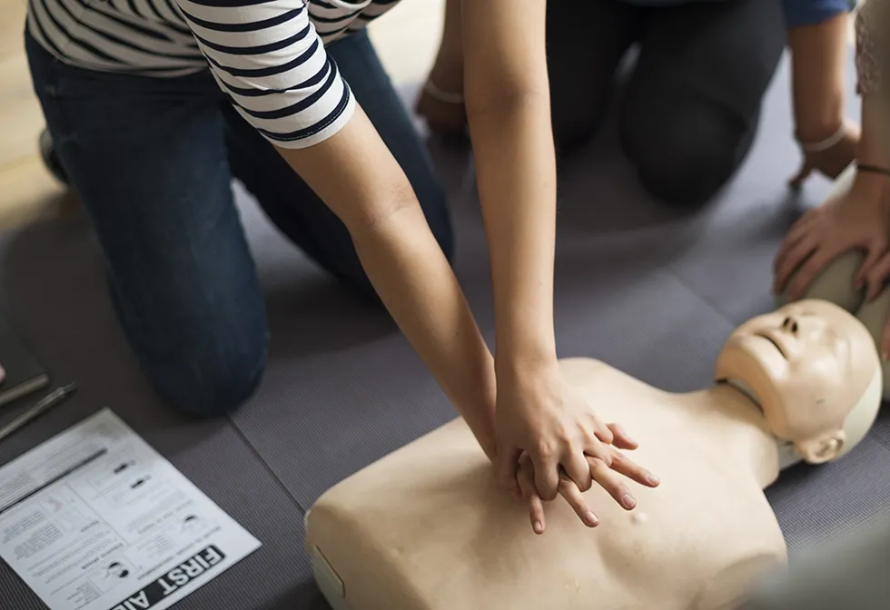 formation pour le massage cardiaque